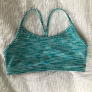 lulu power y sports bra!!